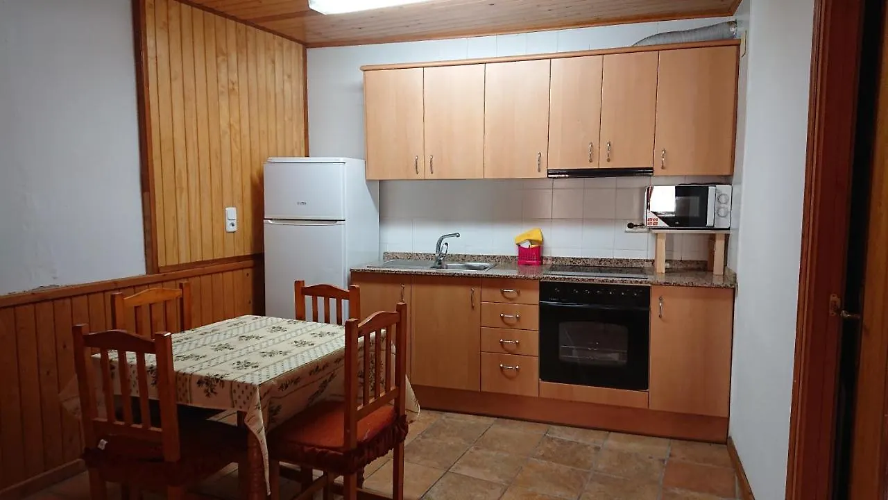 Les Llucanes Ribera de Cardos Apartment